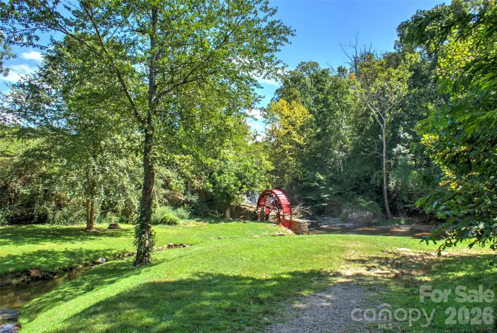 22 Water Pointe Way Weaverville NC 28787