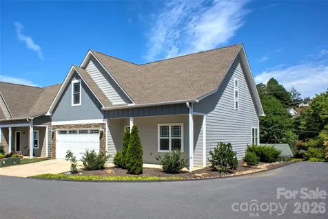 22 Water Pointe Way Weaverville NC 28787