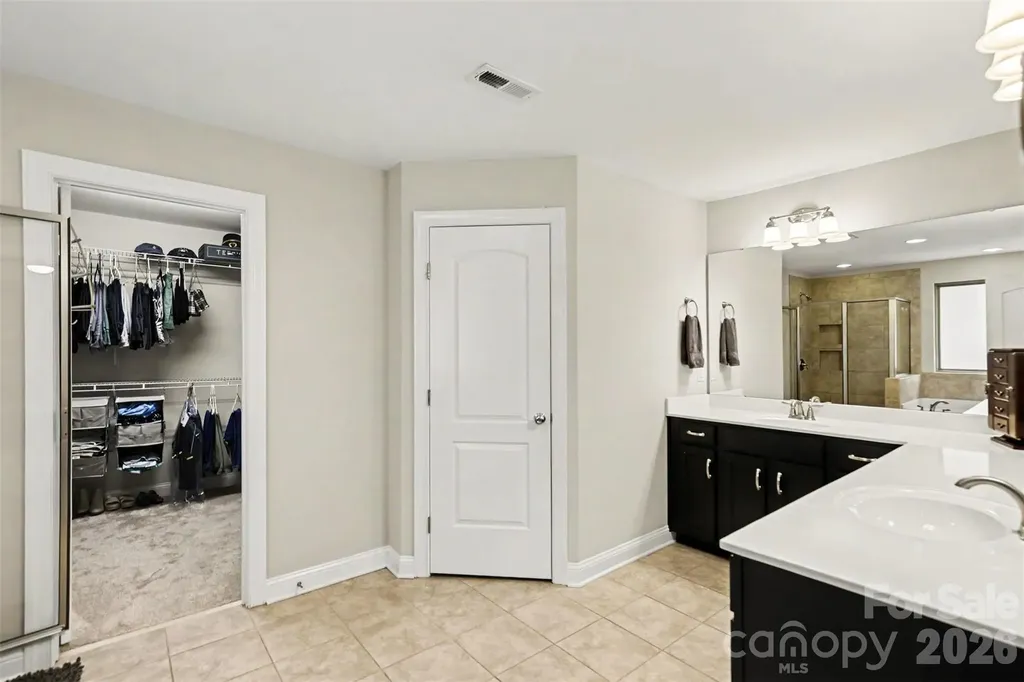 16524 Crosshaven Drive Charlotte NC 28278