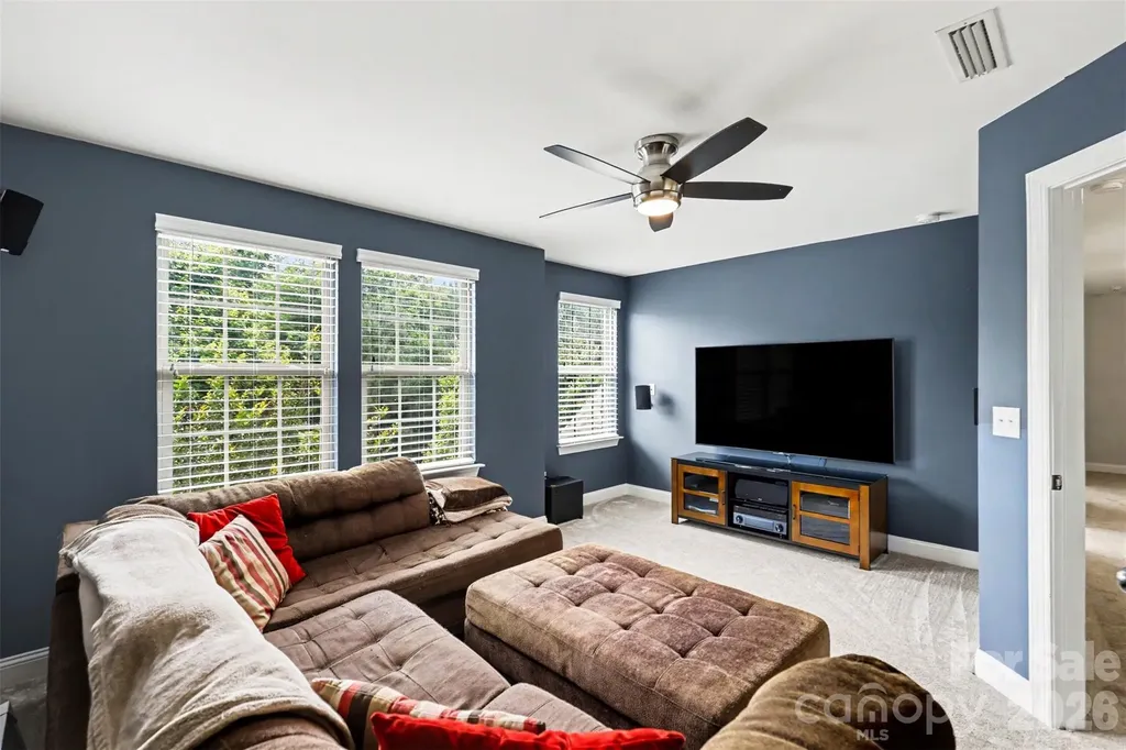 16524 Crosshaven Drive Charlotte NC 28278