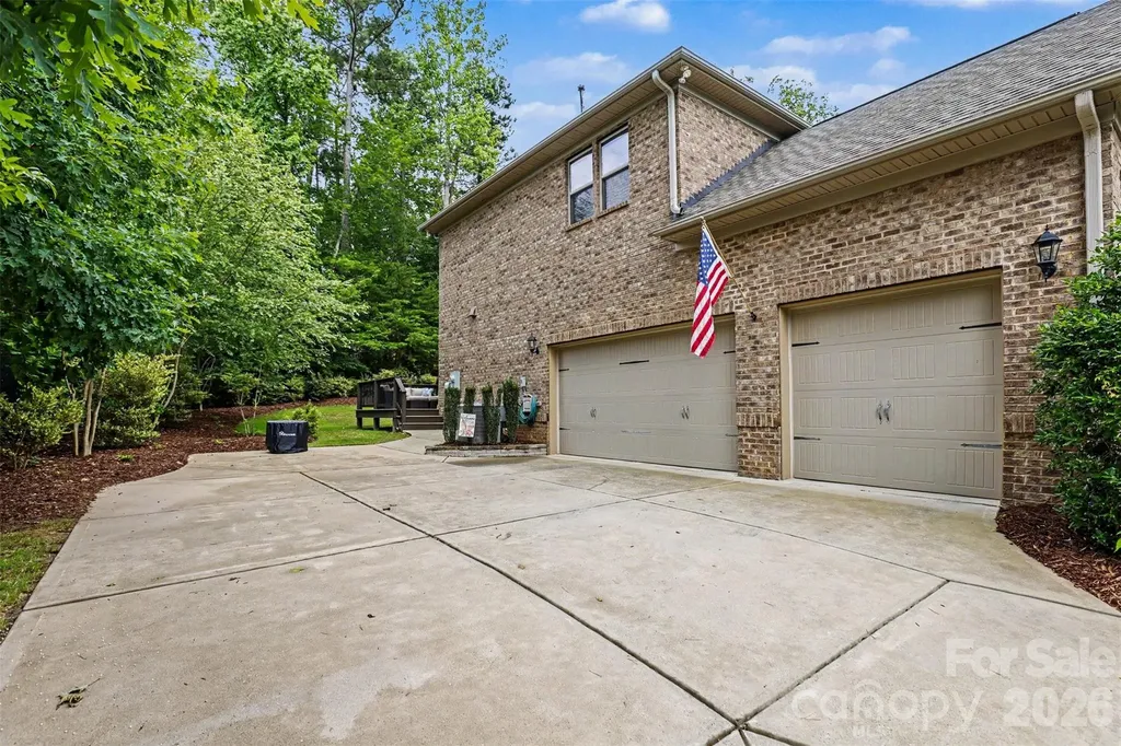 16524 Crosshaven Drive Charlotte NC 28278