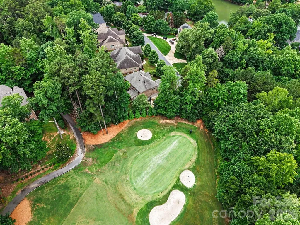 16524 Crosshaven Drive Charlotte NC 28278