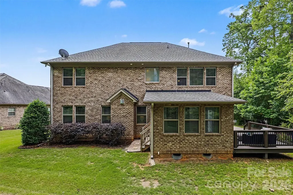 16524 Crosshaven Drive Charlotte NC 28278
