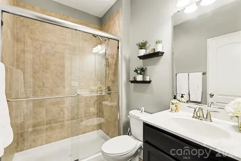 16524 Crosshaven Drive Charlotte NC 28278
