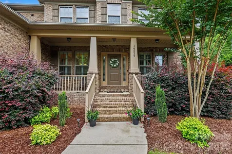 16524 Crosshaven Drive Charlotte NC 28278