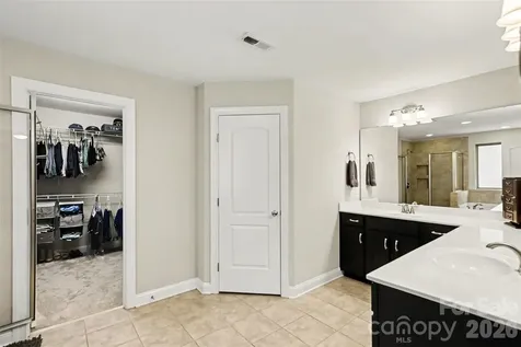 16524 Crosshaven Drive Charlotte NC 28278