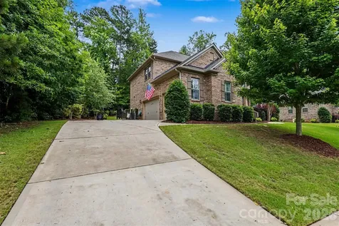 16524 Crosshaven Drive Charlotte NC 28278