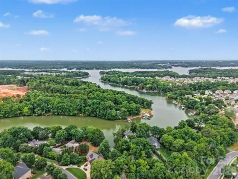 16524 Crosshaven Drive Charlotte NC 28278