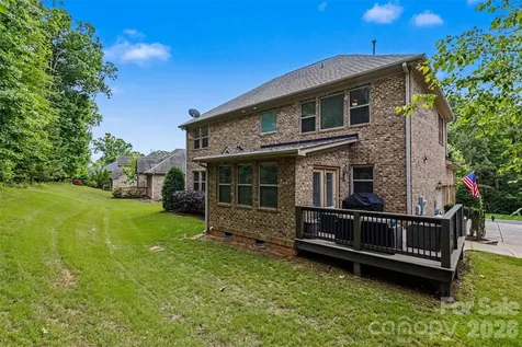 16524 Crosshaven Drive Charlotte NC 28278
