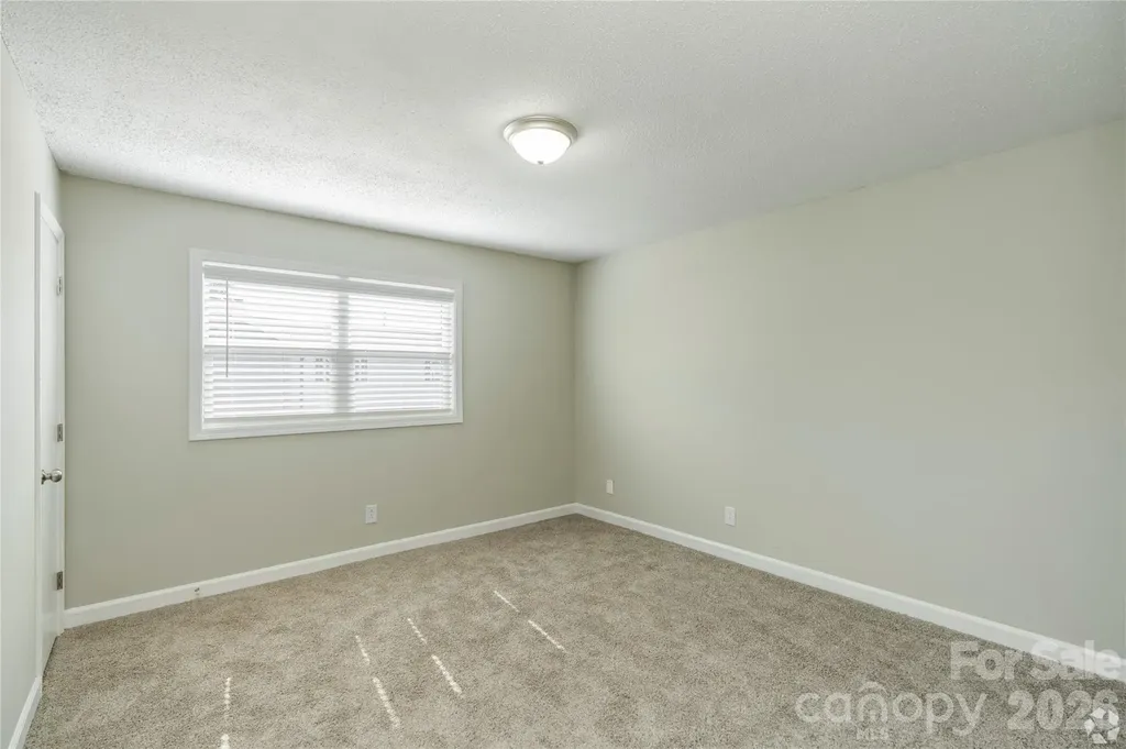 300 E Charlotte Avenue Mount Holly NC 28120