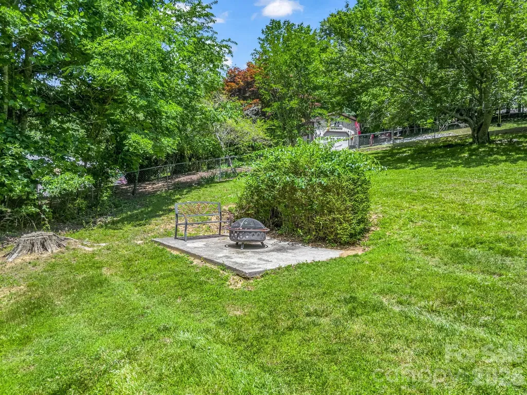 35 Chastain Hill Road Mills River NC 28759