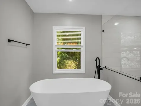 35 Chastain Hill Road Mills River NC 28759