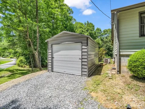 35 Chastain Hill Road Mills River NC 28759