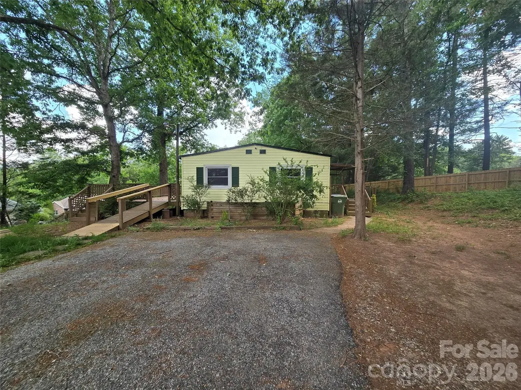 63 Sunnybrook Lane Fletcher NC 28732