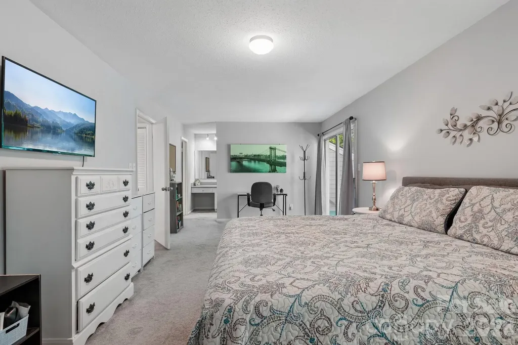 8403 Cricket Lake Drive Charlotte NC 28277