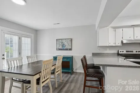 8403 Cricket Lake Drive Charlotte NC 28277