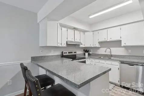 8403 Cricket Lake Drive Charlotte NC 28277