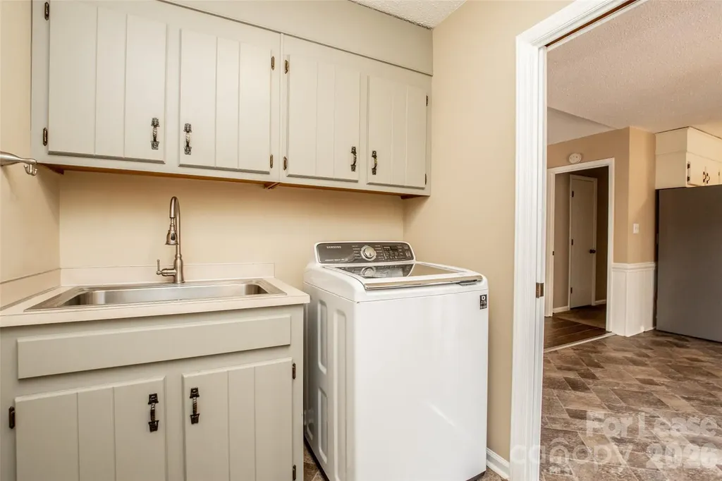 518 Brook Forest Drive Belmont NC 28012