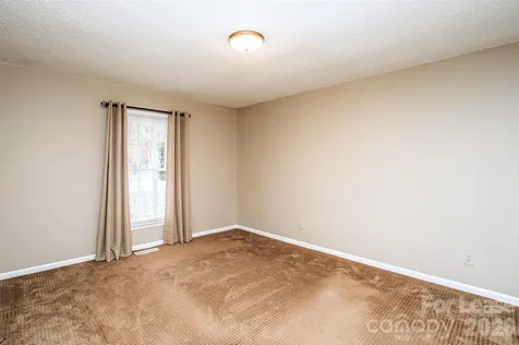 518 Brook Forest Drive Belmont NC 28012
