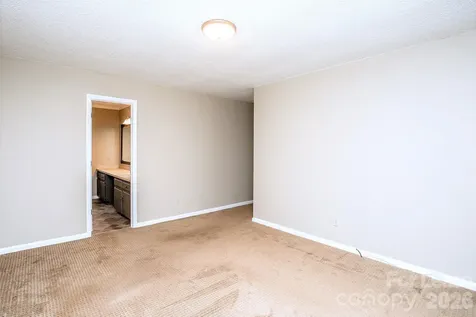 518 Brook Forest Drive Belmont NC 28012