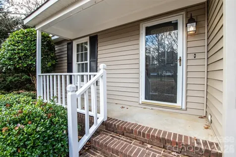 518 Brook Forest Drive Belmont NC 28012