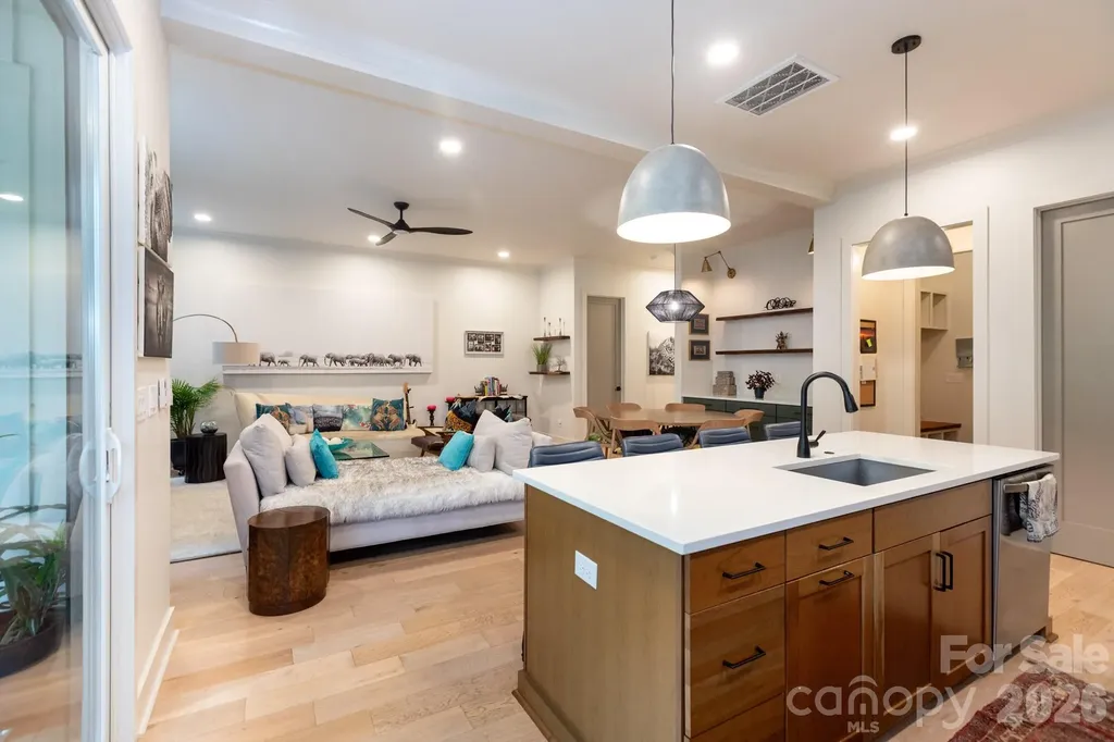 1602 Herrin Avenue Charlotte NC 28205