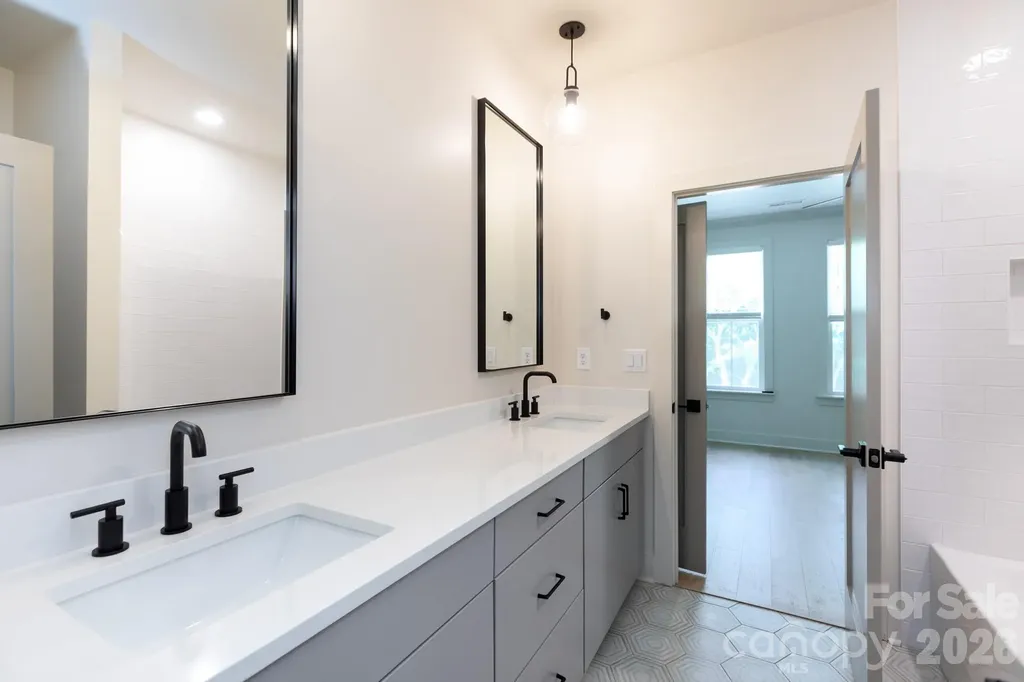 1602 Herrin Avenue Charlotte NC 28205