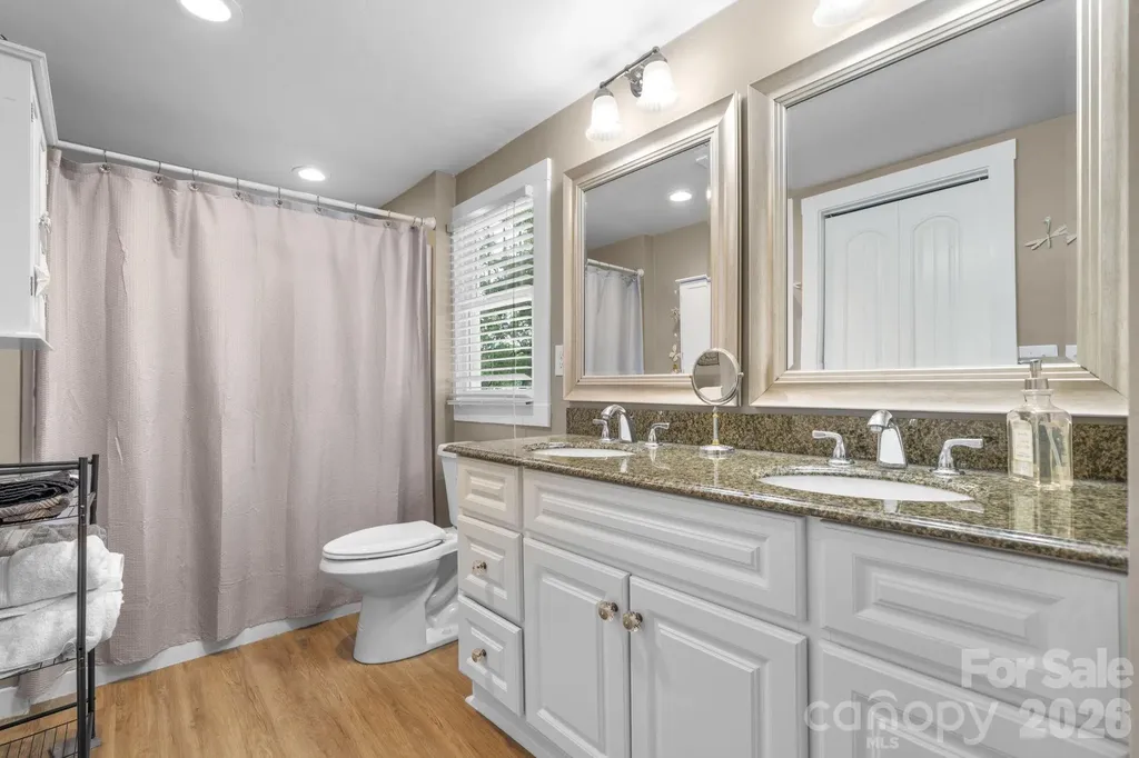 3084 W Main Street Claremont NC 28610