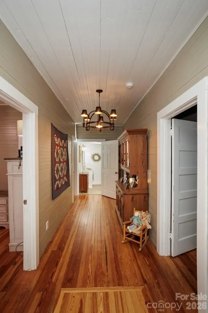 3084 W Main Street Claremont NC 28610
