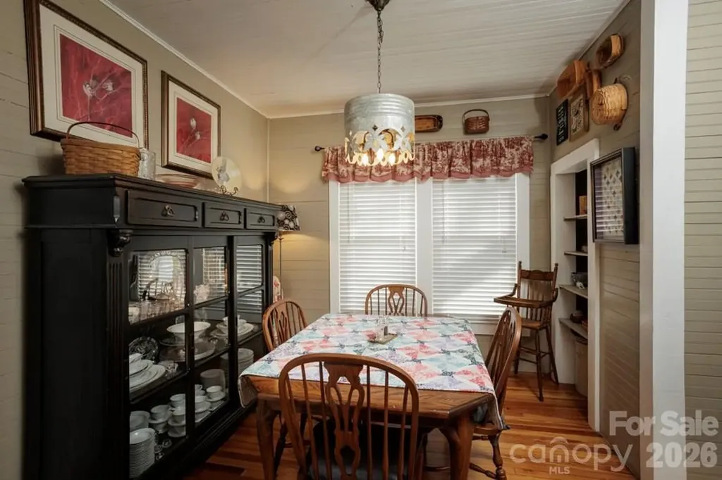 3084 W Main Street Claremont NC 28610