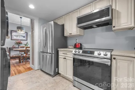 3084 W Main Street Claremont NC 28610
