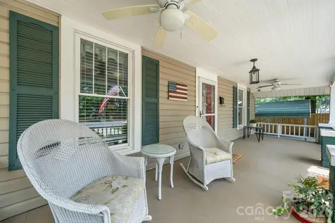 3084 W Main Street Claremont NC 28610