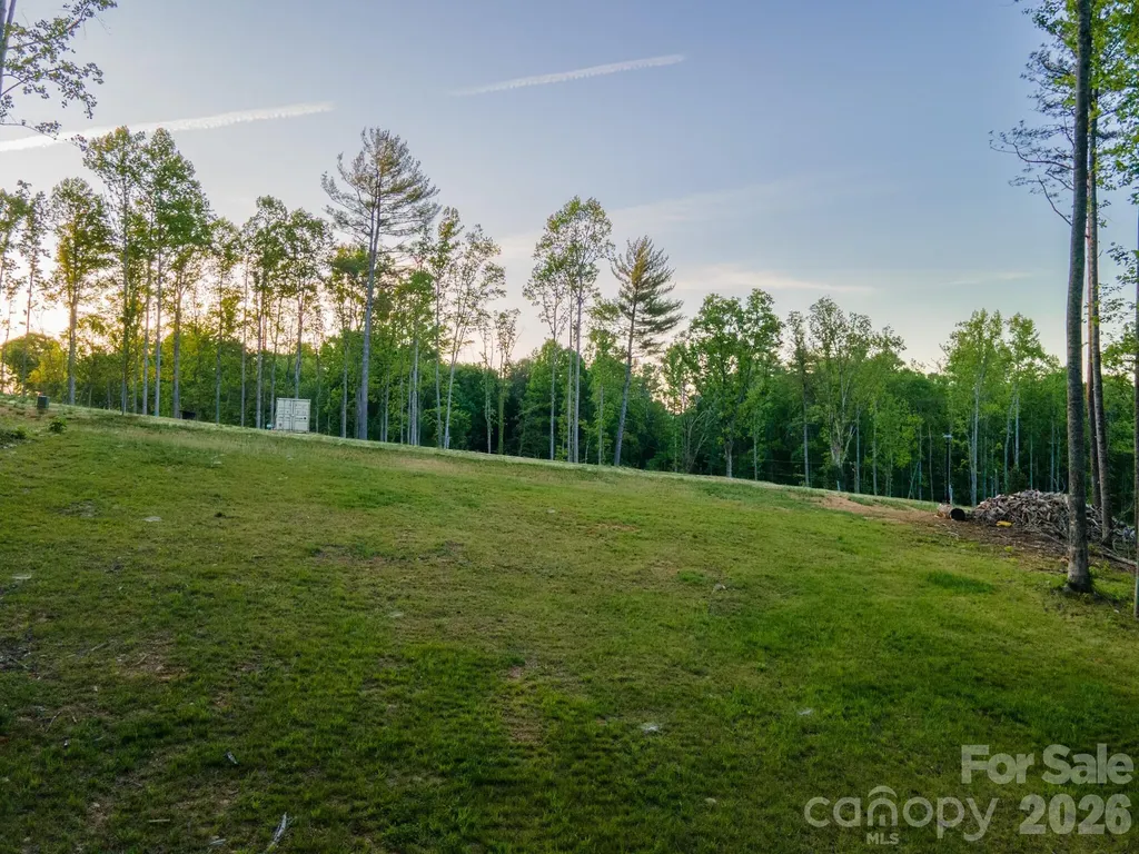 424 Irvine Drive Fairview NC 28730