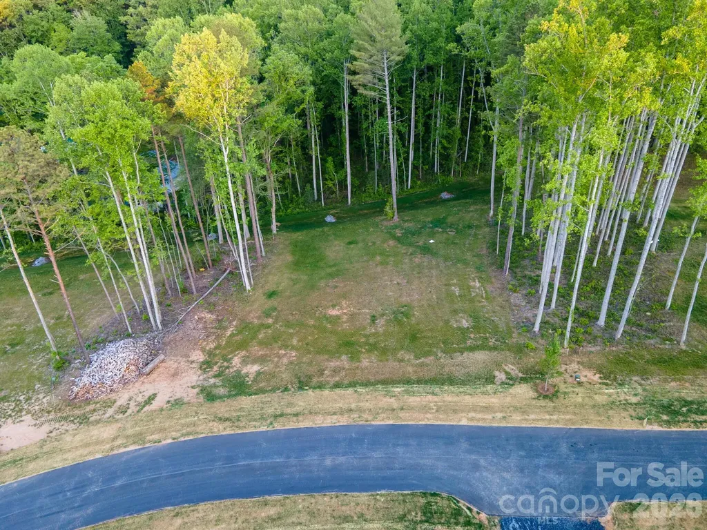 424 Irvine Drive Fairview NC 28730