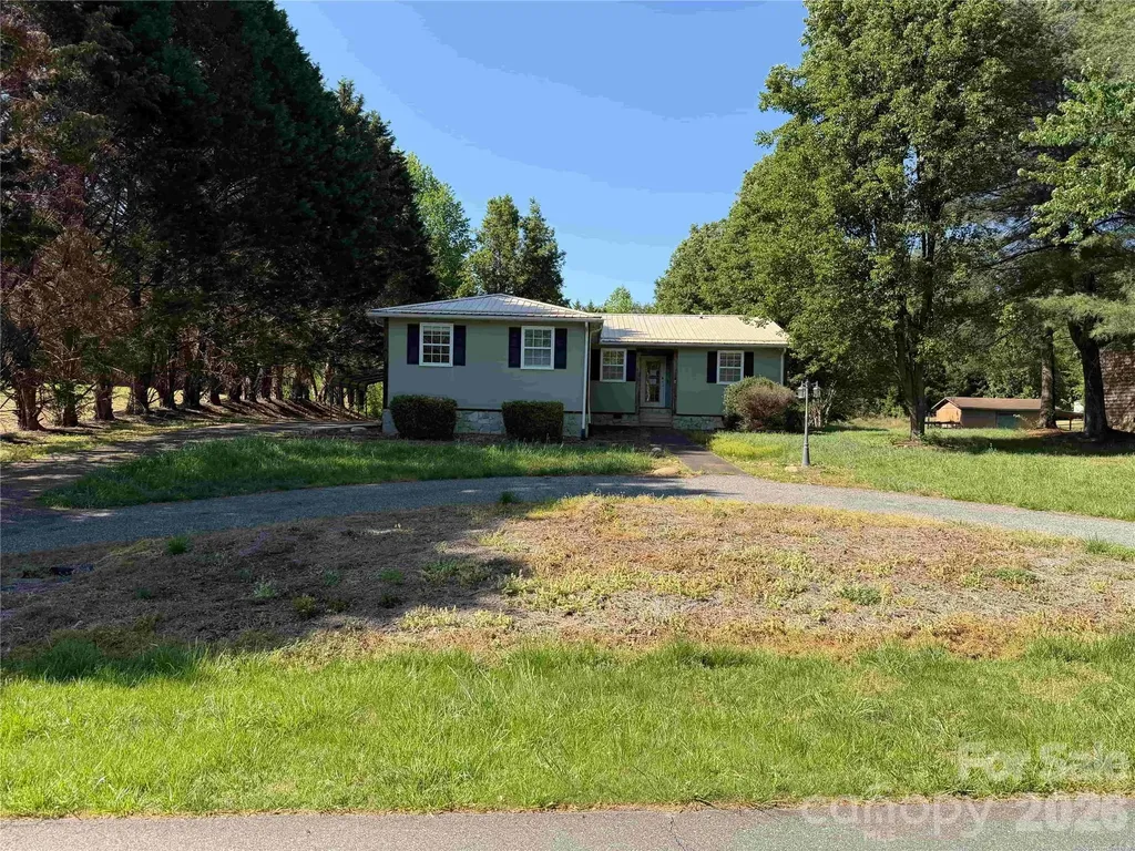 2076 S Fork Drive Morganton NC 28655