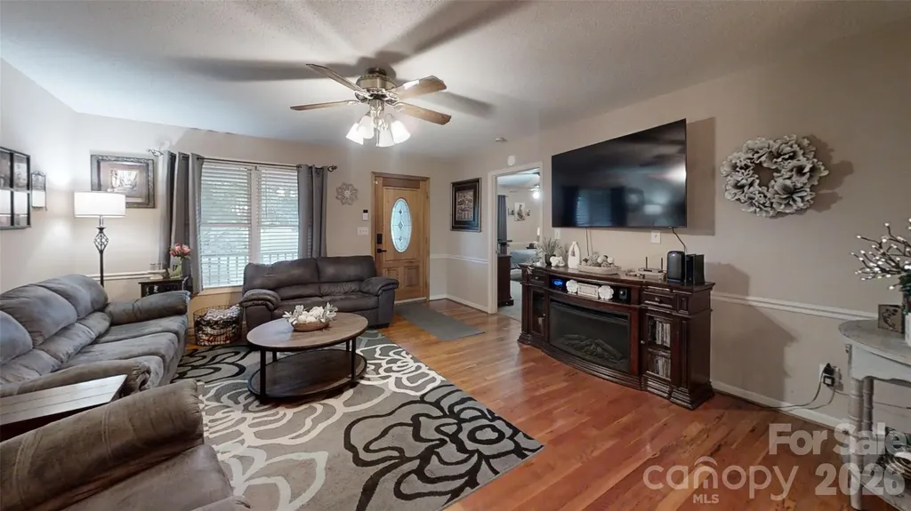 1323 Worthington Place Lincolnton NC 28092