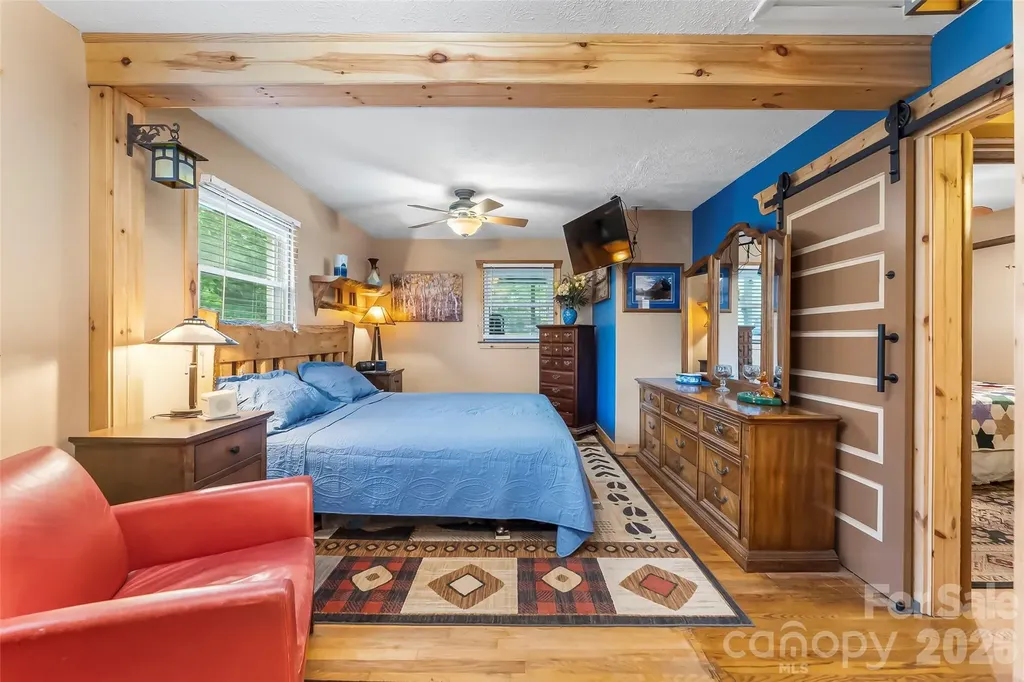10 Oak Leaf Lane Arden NC 28704