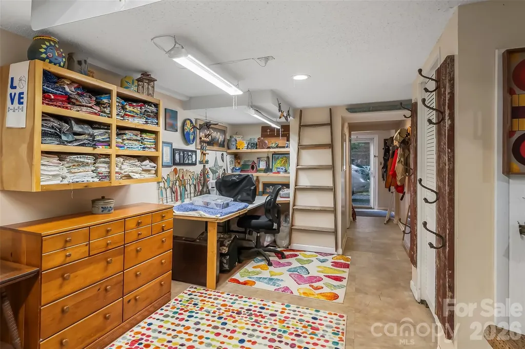 10 Oak Leaf Lane Arden NC 28704