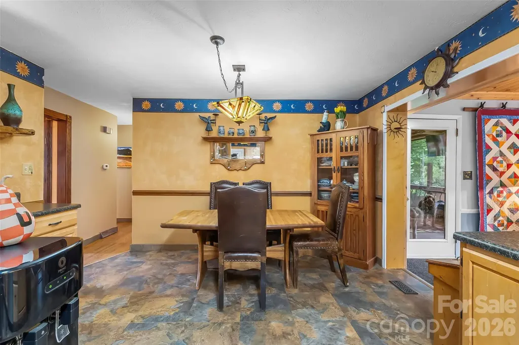 10 Oak Leaf Lane Arden NC 28704