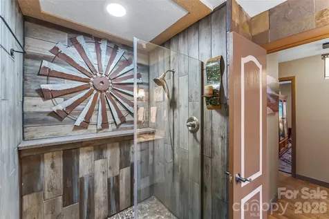 10 Oak Leaf Lane Arden NC 28704