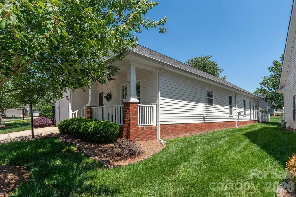 1047 Curry Way Matthews NC 28104