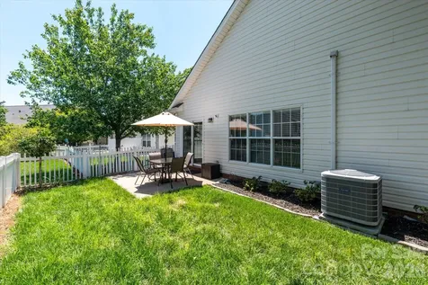 1047 Curry Way Matthews NC 28104
