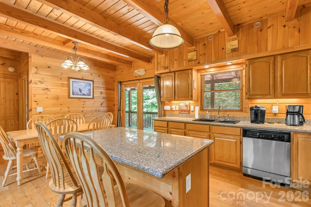 328 Nile Park Drive Blowing Rock NC 28605