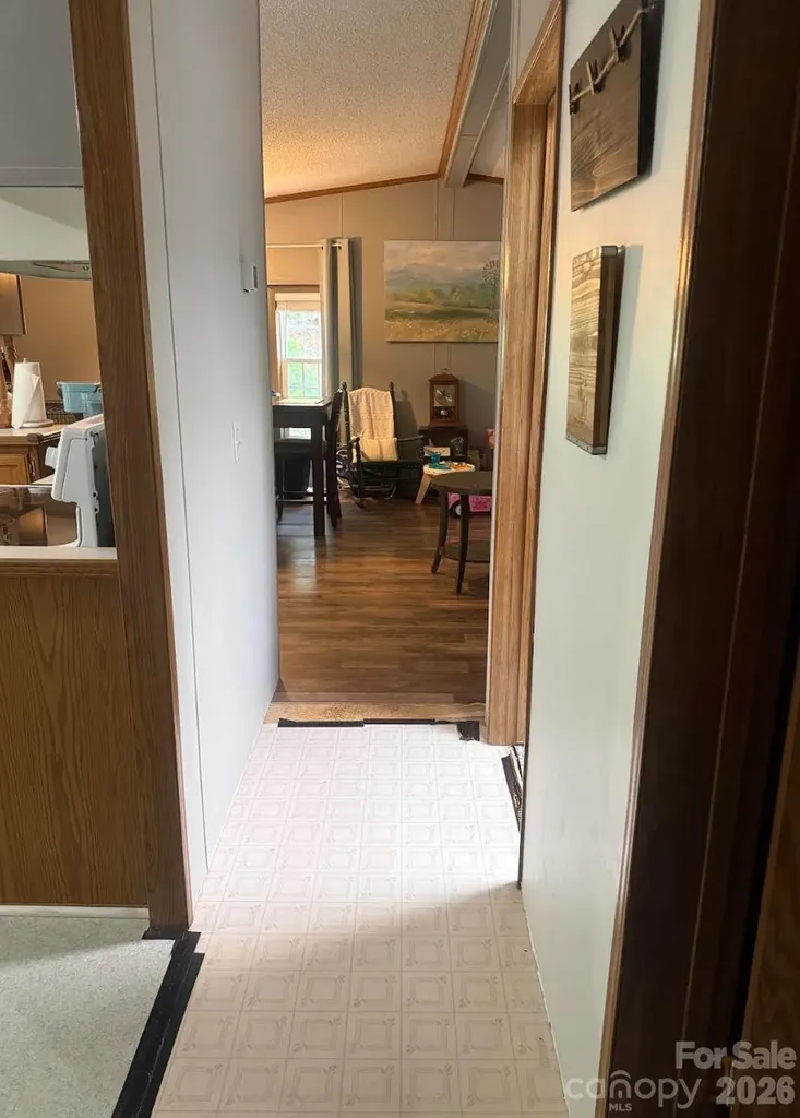 811 Turkey Pen Gap Road Horse Shoe NC 28742