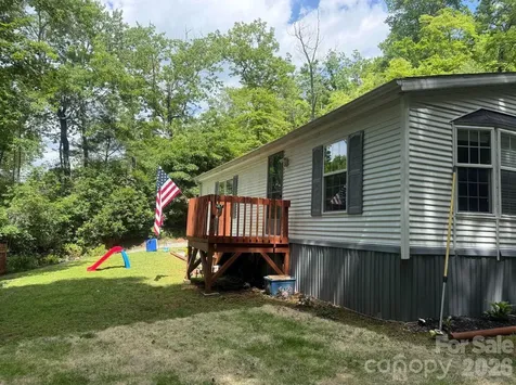811 Turkey Pen Gap Road Horse Shoe NC 28742