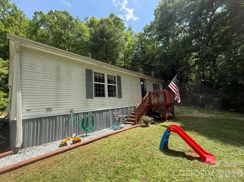 811 Turkey Pen Gap Road Horse Shoe NC 28742
