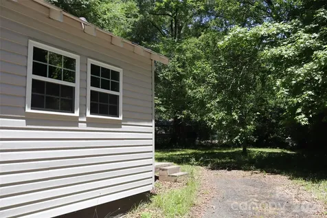 305 E Division Avenue Salisbury NC 28144