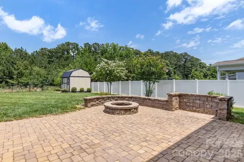 2377 Seagull Drive Denver NC 28037