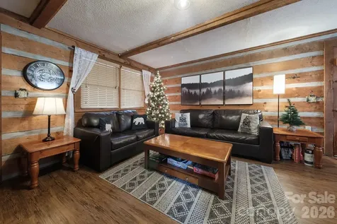658 Biltmore Circle Bryson City NC 28713