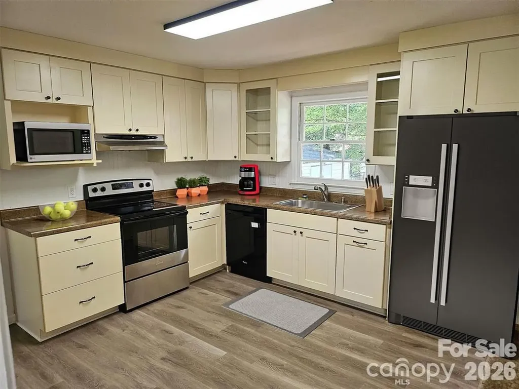 1109 Reid Harkey Road Matthews NC 28105